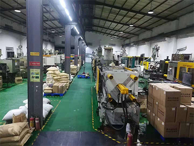塑料模具加工廠(chǎng)生產(chǎn)車(chē)間
